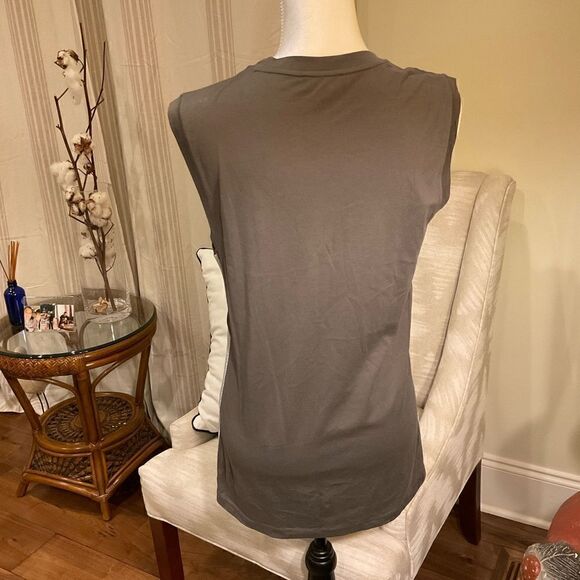 J.Crew 100% cotton top 🤍 - Picture 6 of 6